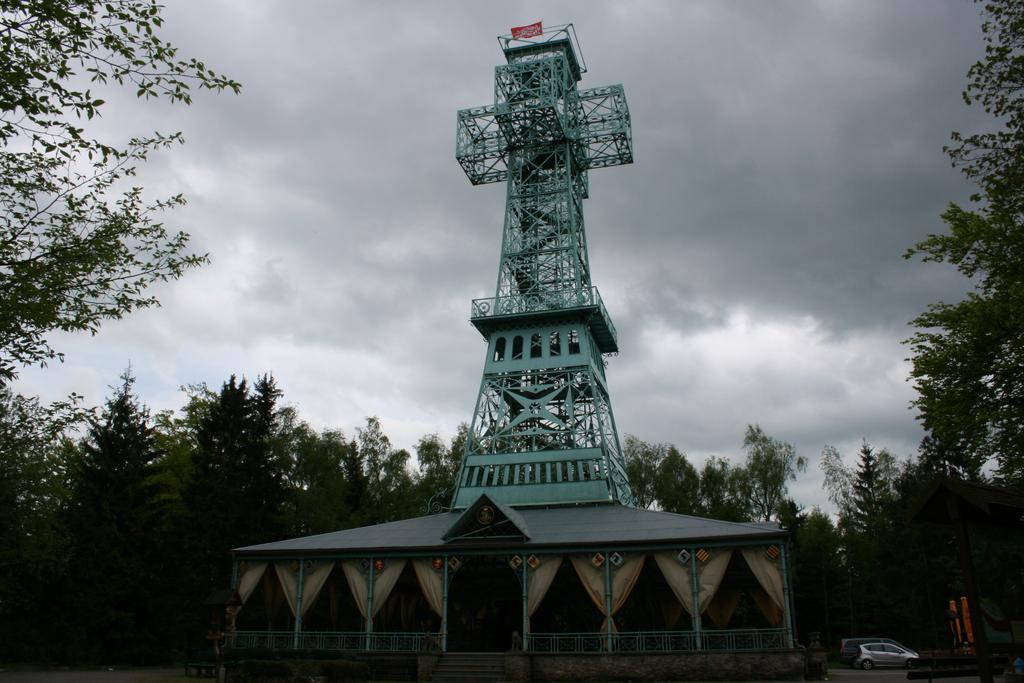 Hotel Garni Weisses Ross Stolberg  Екстер'єр фото