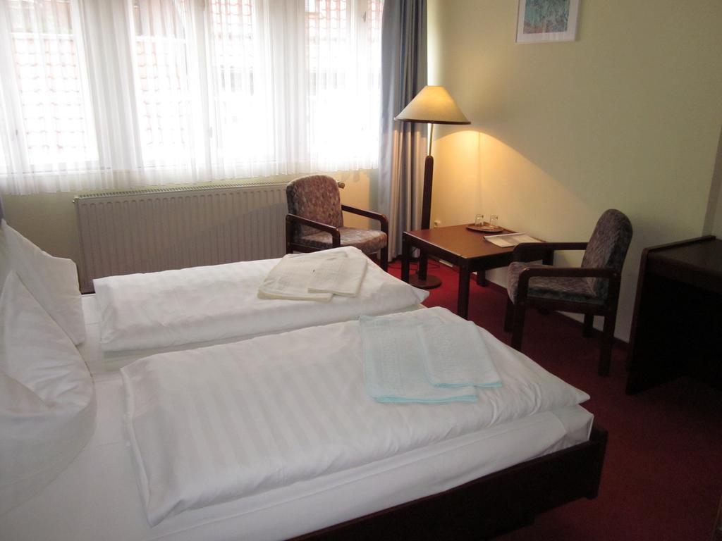 Hotel Garni Weisses Ross Stolberg  Номер фото