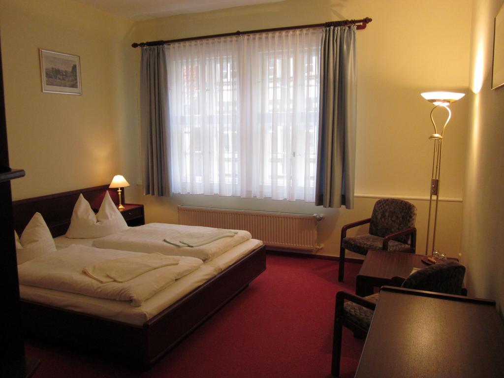 Hotel Garni Weisses Ross Stolberg  Номер фото